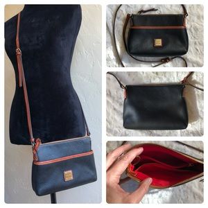 Dooney & Bourke Pebble Grain Ginger Pouchette EUC